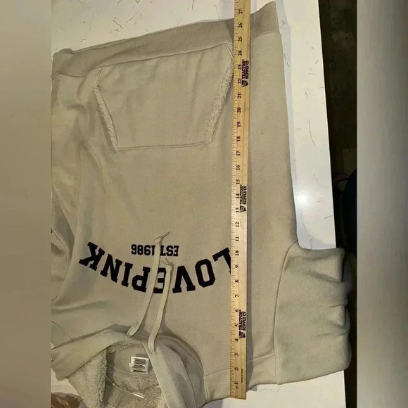 Victoria's Secret Pink Everyday Lounge Campus Pullover Hoodie Color Ivory Medium - Picture 8 of 8